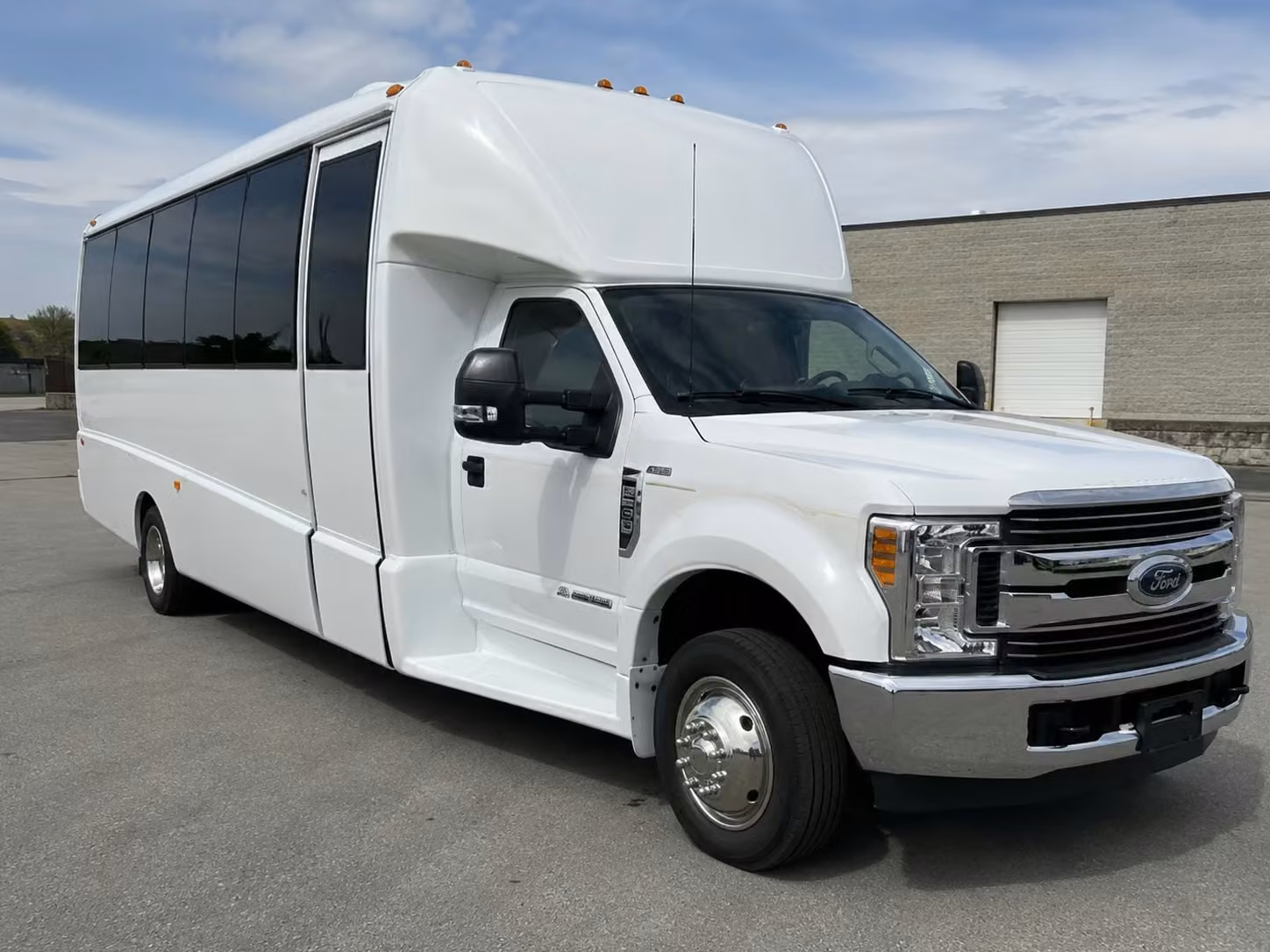 minibus rentals for o fallon senior ministry and outreach programs